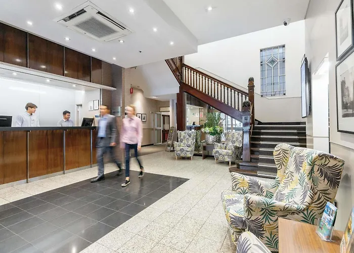 Pet Friendly hotel: Ibis Styles Kingsgate Hotel