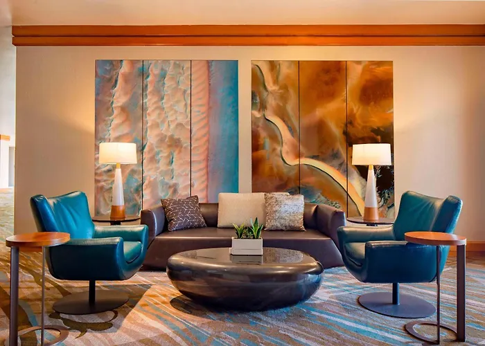 Hotel near College: The Westin Tampa Waterside