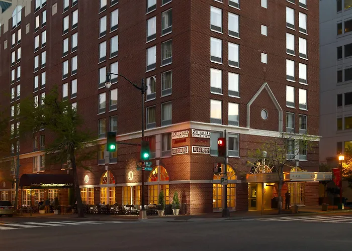 Cheap hotels Fairfield Inn & Suites By Marriott Washington Downtown