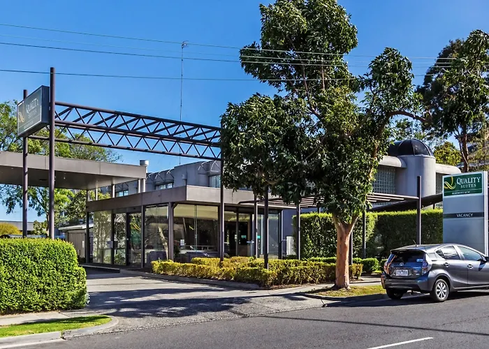 Beaumont Kew Apartments