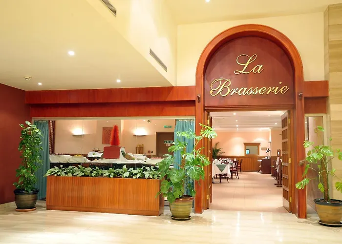 Treffen House Doha - Souq Waqif And Next To Msheireb Metro Station