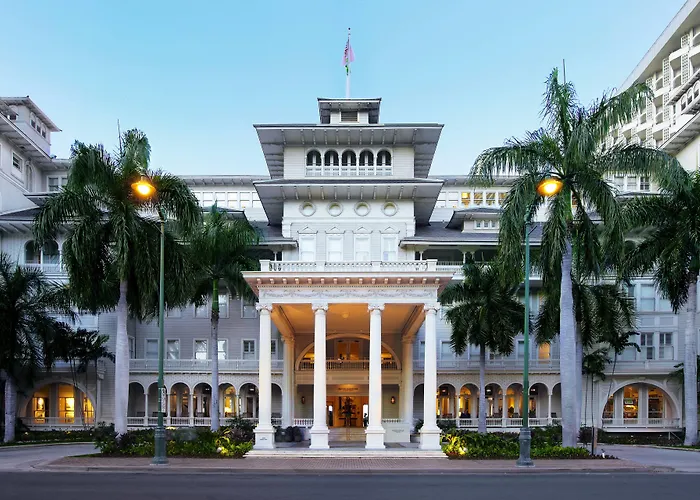 Beach Hotels Moana Surfrider, A Westin & Spa, Waikiki Beach