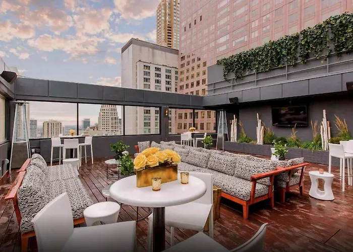 Boutique hotel only: The Chicago Hotel Collection Magnificent Mile