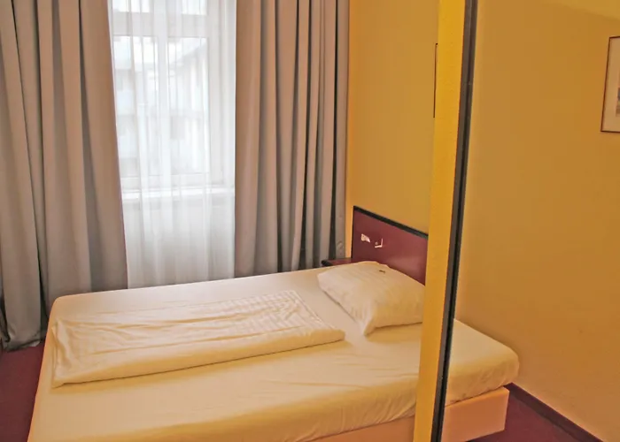 Cheap hotels Fuerst Metternich