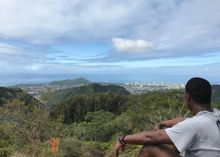 Polynesian Hostel Beach Club