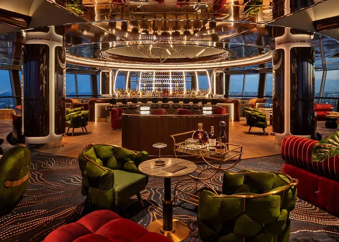 Luxury hotel only: Pier Sixty-Six