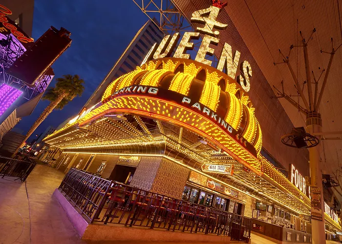 Motel: Four Queens Hotel And Casino