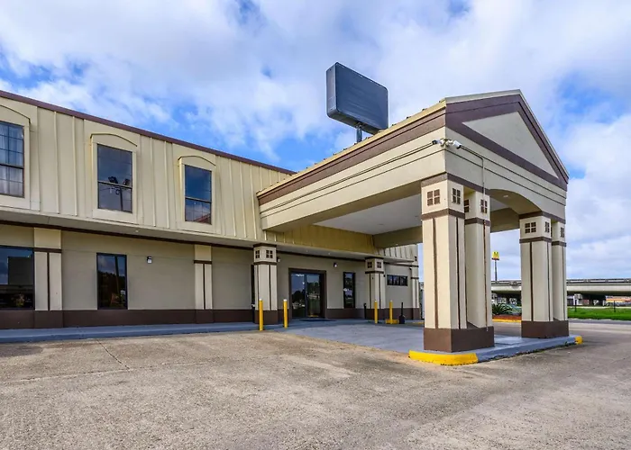 Hotels Close to Airport Quality Inn New Orleans I-10 East
