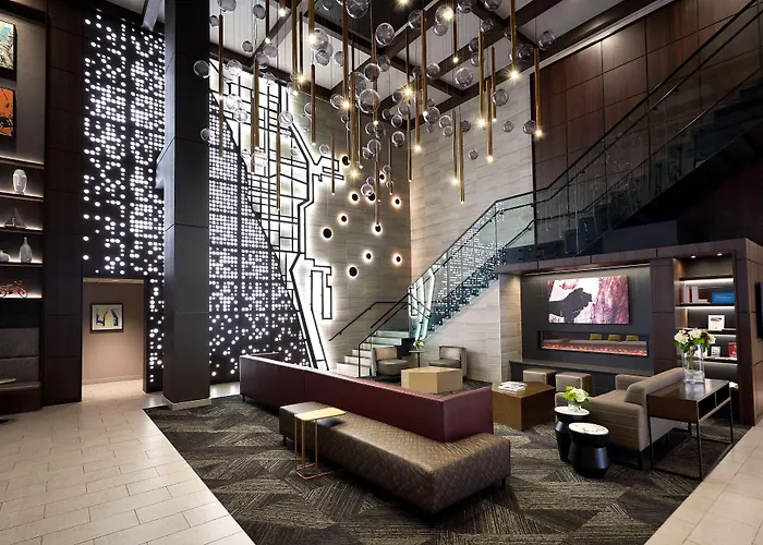 Hampton Inn & Suites -Downtown