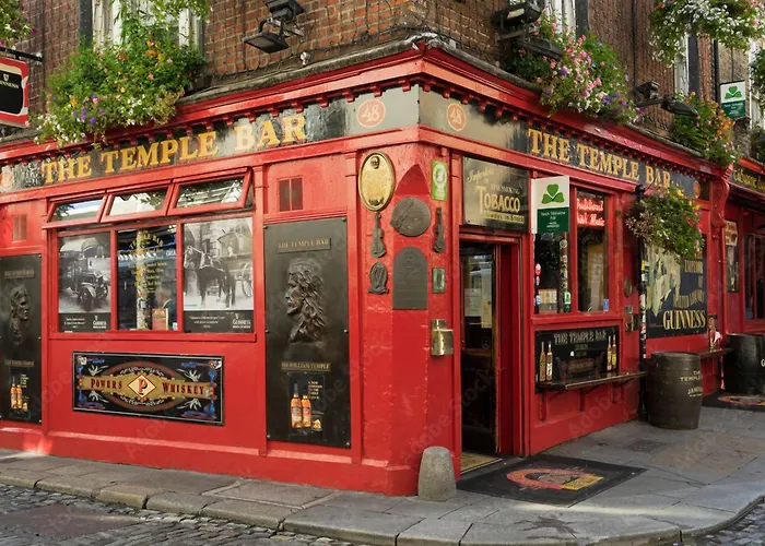 Central hotel: Academy Plaza Hotel