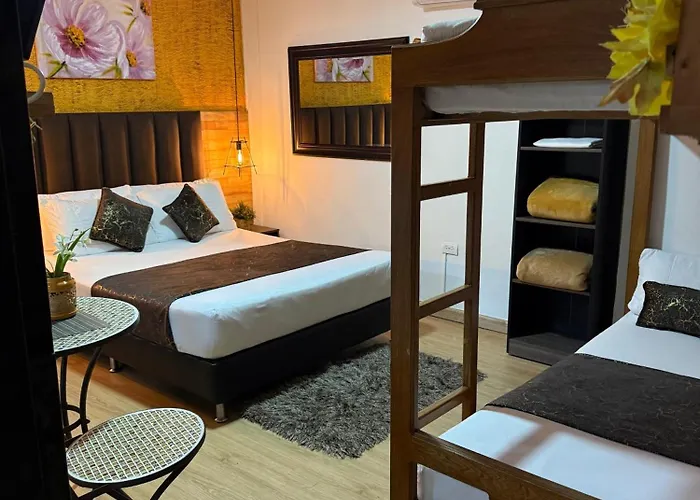 Hotel familiar: The Garden Lleras 10