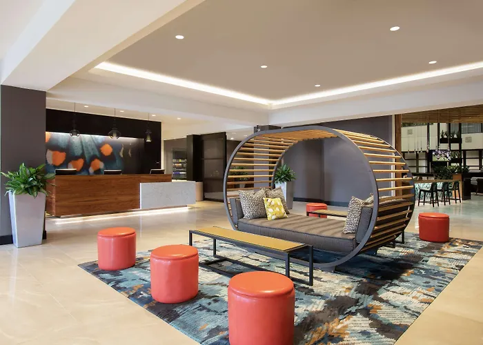 Golf hotels Embassy Suites By Hilton Orlando Airport