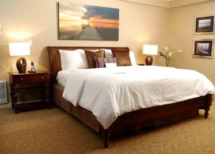 Family Hotel: Rosellen Suites At Stanley Park