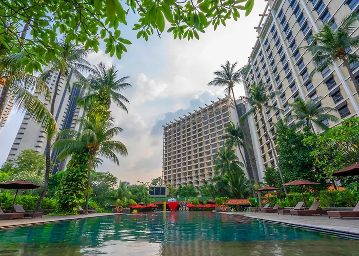 Hotel with Tennis: The Sultan Hotel & Residence Jakarta