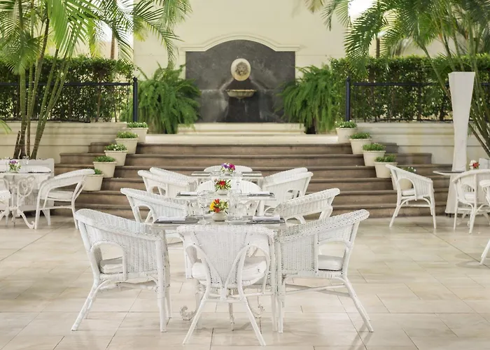 Loi Suites Recoleta