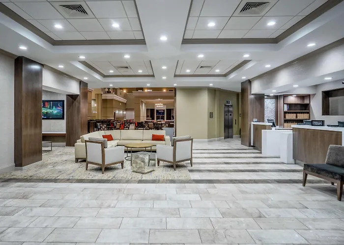 3 star hotel: Embassy Suites Nashville - At Vanderbilt