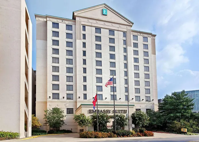 3 star hotel: Embassy Suites Nashville - At Vanderbilt