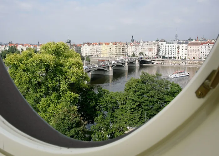 Mamaison Riverside Prague