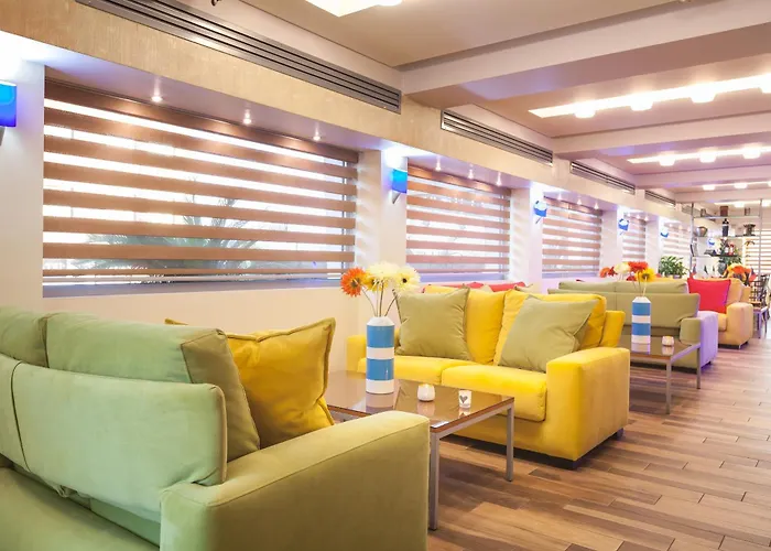 Beach hotel: Tropical Hotel