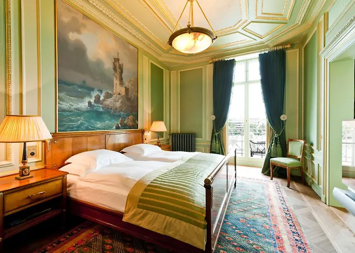 Grand Hotel LES TROIS ROIS