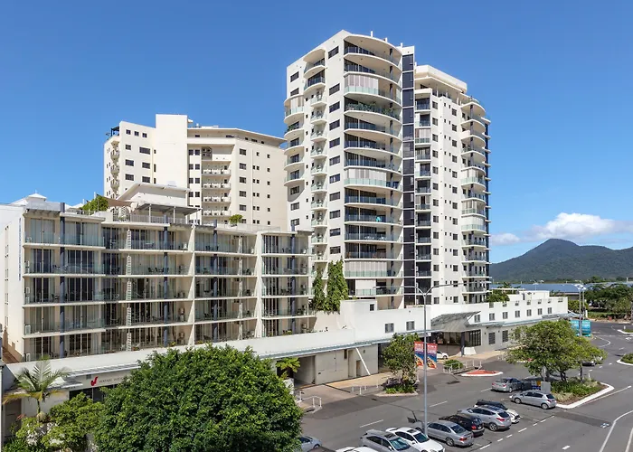 Piermonde Apartments Cairns