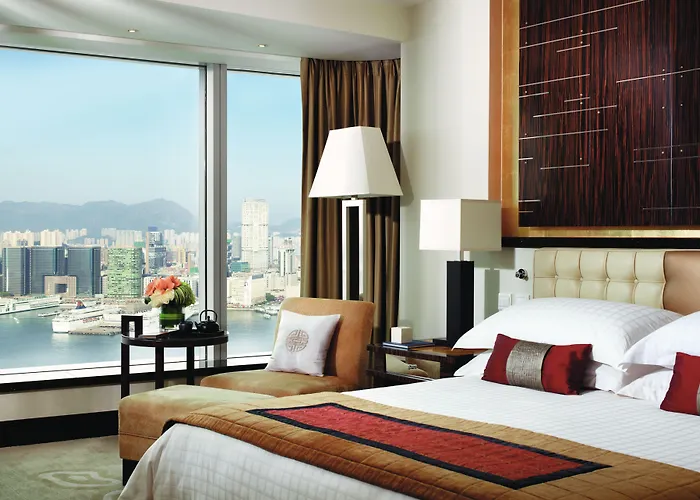 Four Seasons Hotel Hong Kong