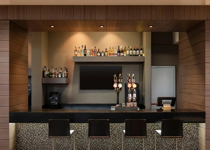  Hampton By Hilton Bogota Airport