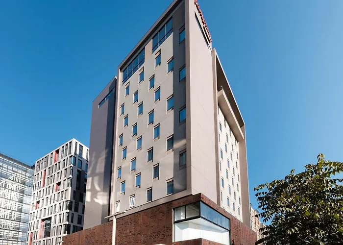  Hampton By Hilton Bogota Airport
