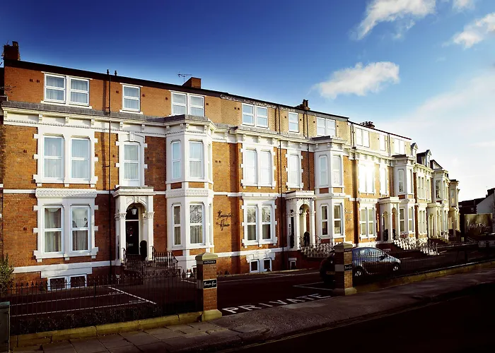 Kensington House Aparthotel