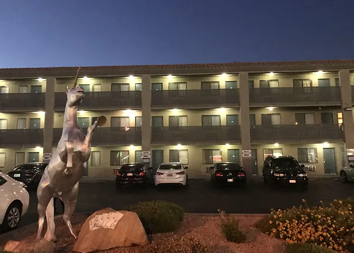 Airport Hotel: Highland Inn Las Vegas