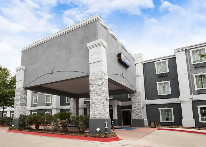 Comfort Inn & Suites Near Medical Center