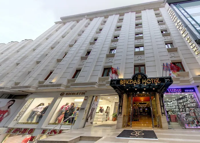 Jacuzzi hotel: Bekdas Hotel Deluxe & Spa