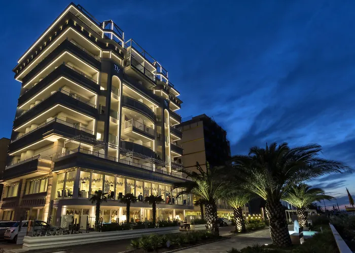 Hotel mit Tennis: Hotel Tiffany's