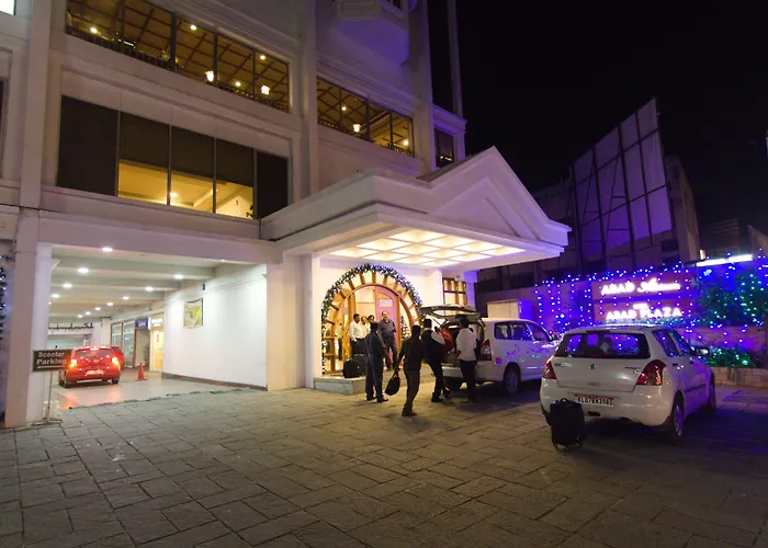 Abad Plaza