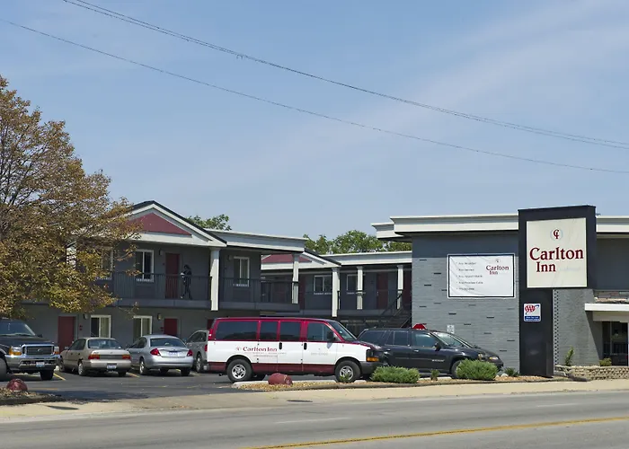 Hotels Close to Airport Carlton Inn Midway