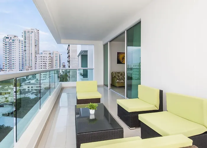Travelers Orange Cartagena