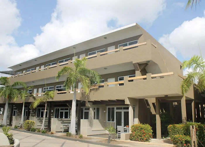 Pet Friendly hotel: Eden Beach Resort - Bonaire