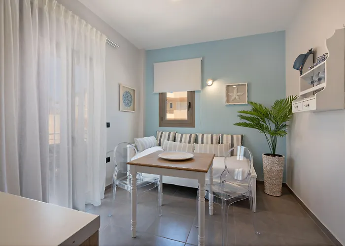 Sonio Beach - Que Bella Collection