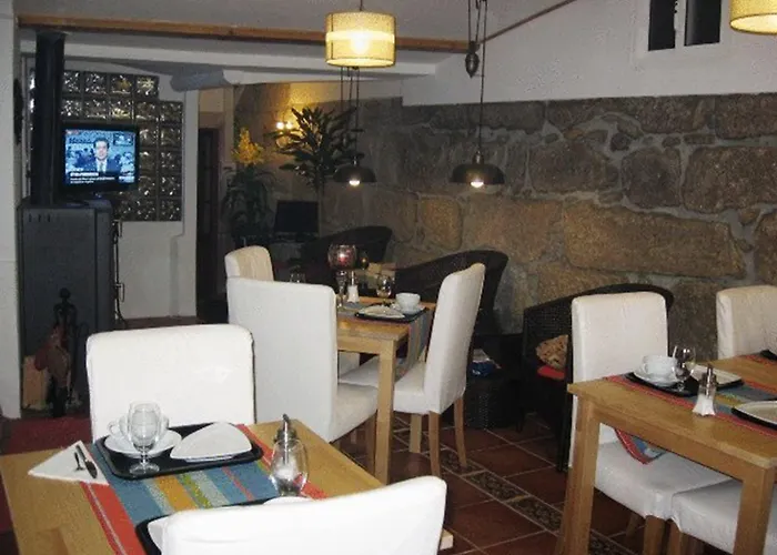 Residencia Pedra Antiga