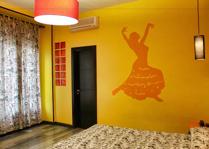 Hotel de 3 estrellas: Jc Rooms Santa Ana