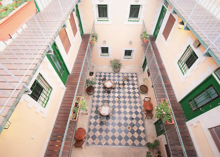 The Market Courtyard - Suites Hotel