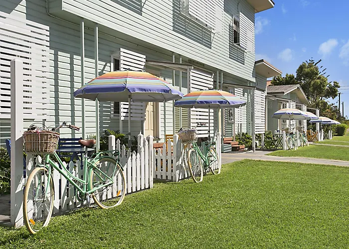 Boutique hotel only: La Costa Beachside Motel