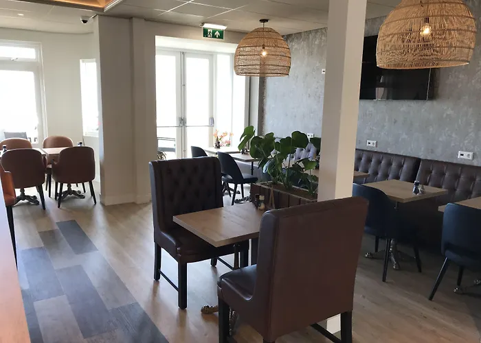 3 sterren hotel: Aquarius Hotel