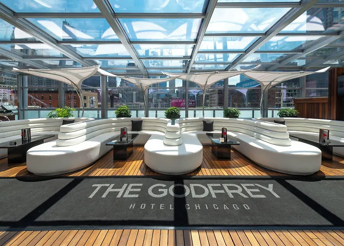 Family Hotel: Godfrey Hotel Chicago