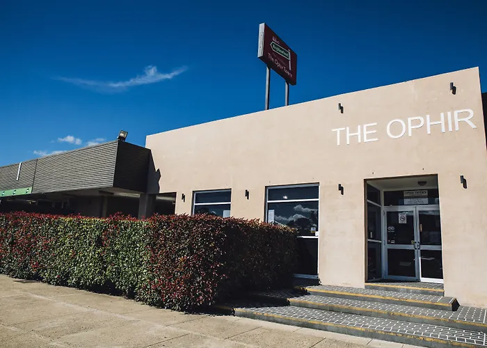 Motel: The Ophir Hotel