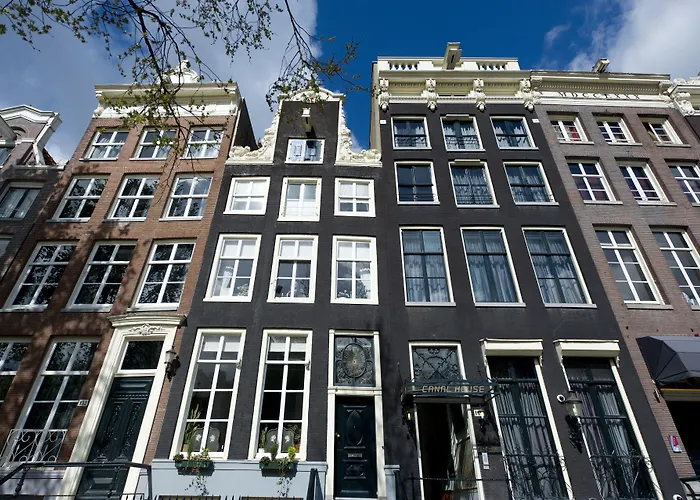  Canal House