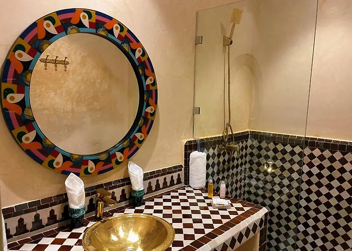 Riad Assouel Et Spa By La Siredrah