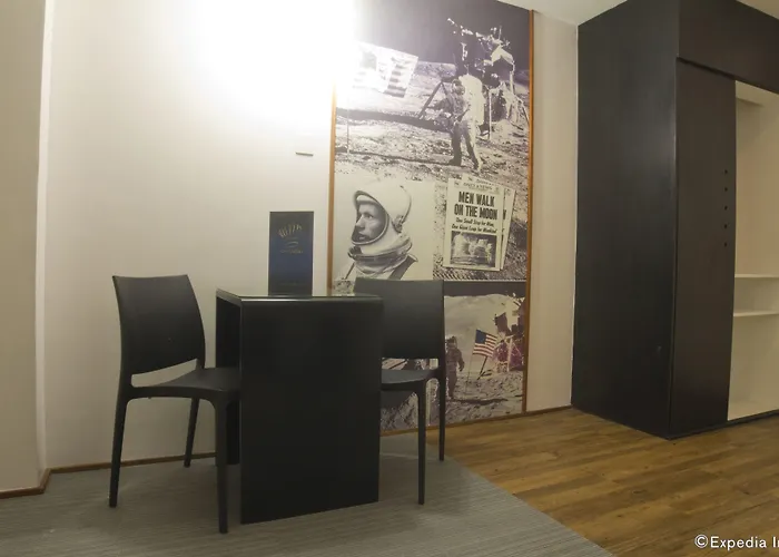 Cheap hotel: Icon Hotel North Edsa