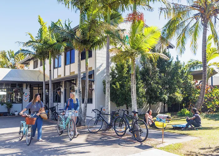 Beach hotel: Yha Coolangatta Gold Coast