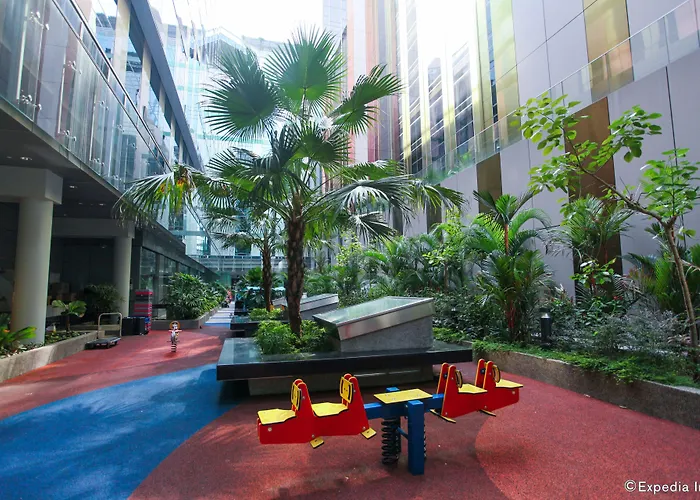 Hotel near College: Hotel Chancellor@Orchard